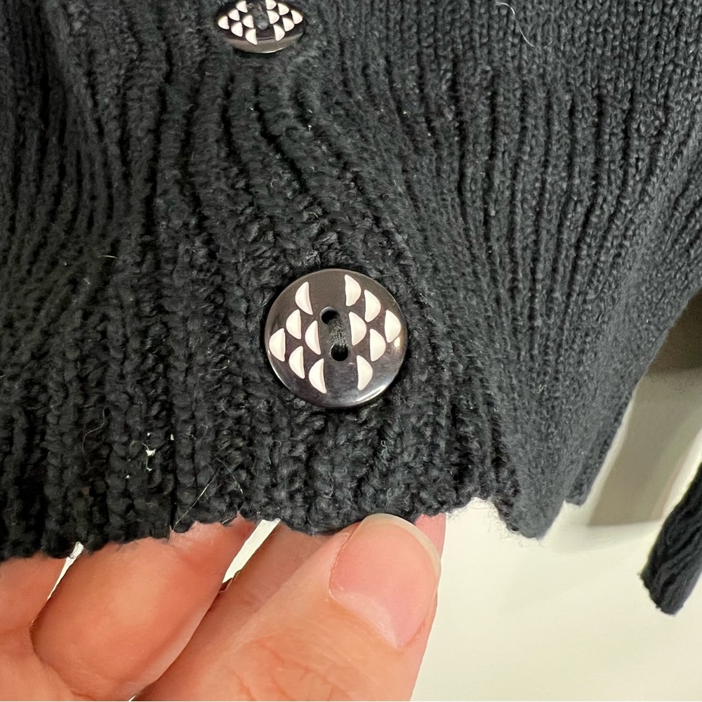 Whitewash Ladimir black and white floral stitch cardigan sweater size Medium - Picture 12 of 16